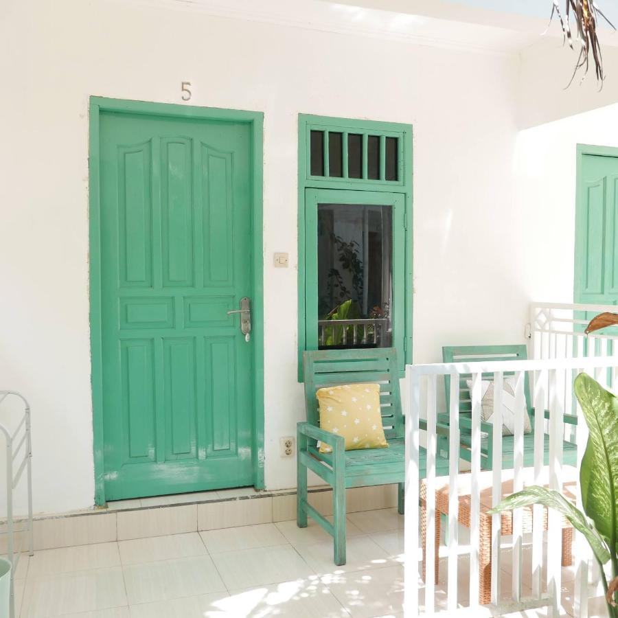 דירות גילי טרוונגן Rumah Side מראה חיצוני תמונה