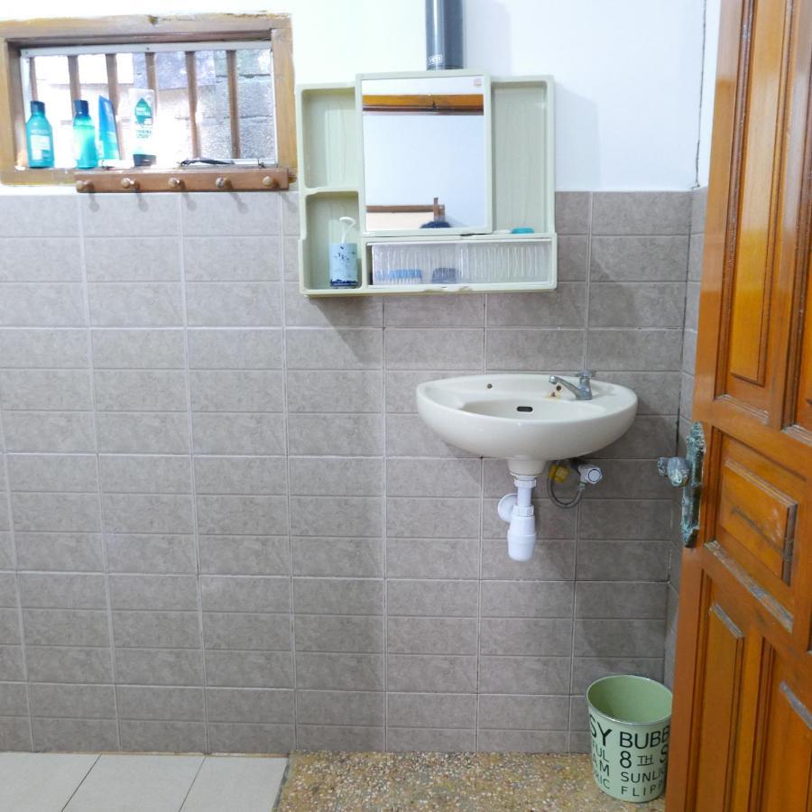דירות גילי טרוונגן Rumah Side מראה חיצוני תמונה